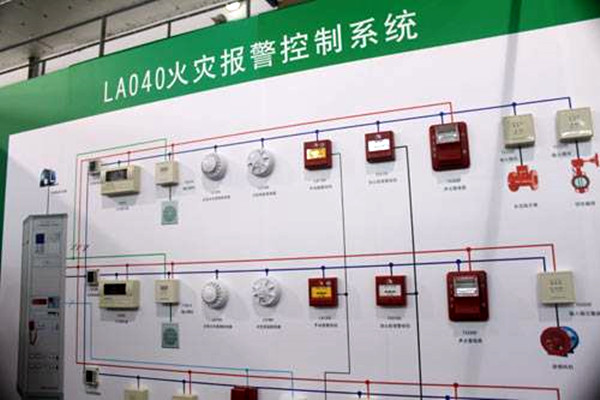 出現火警時，樓宇控制系統(tǒng)如何快速做出反應？