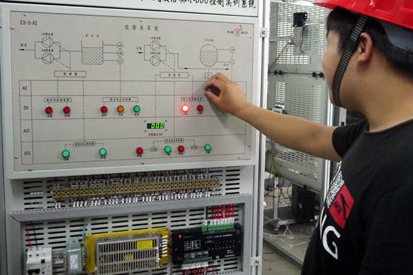 樓宇智能化系統(tǒng)安裝與調(diào)試需要專業(yè)化人才！(圖1)