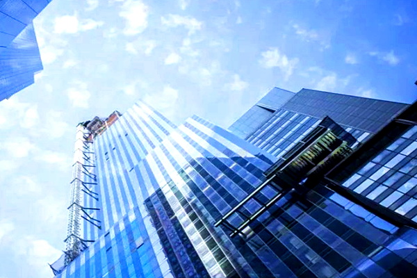 園區(qū)樓宇智能化系統(tǒng)解決方案！ 目前園區(qū)樓宇智能化系統(tǒng)建設(shè)主要著力于消防系統(tǒng)、配電系統(tǒng)、安防系統(tǒng)、綜合布線系統(tǒng)等基礎(chǔ)設(shè)施，以及車位管理系統(tǒng)、門禁系統(tǒng)、物業(yè)收費系統(tǒng)、多表收費系統(tǒng)等方面，并集中在基本的監(jiān)測(圖1)